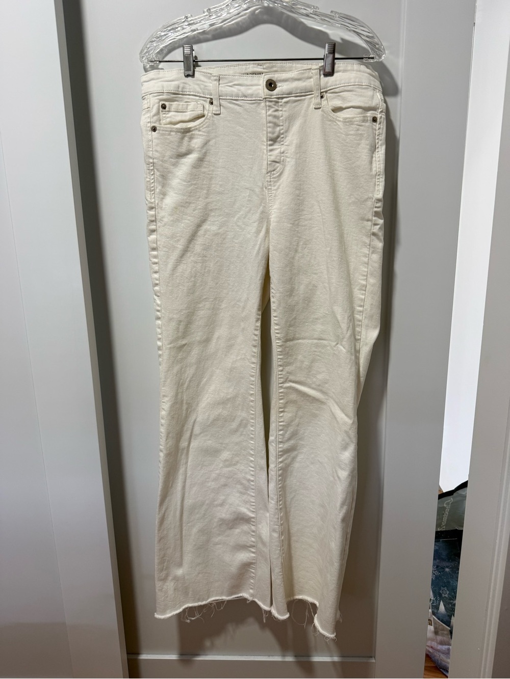 High-Waist Straight Jeans - Women